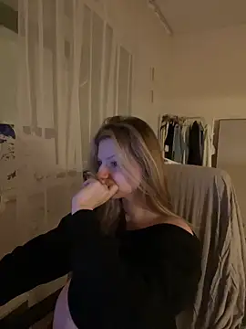 MaryHiggins live sex cam