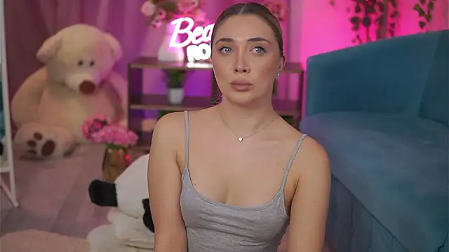 NadyaBlue's cam snapshot