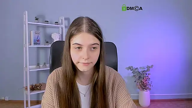 molly_hollow's cam snapshot