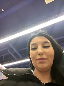 Tisha_Busty live sex cam