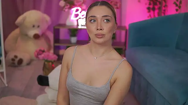 NadyaBlue's cam snapshot