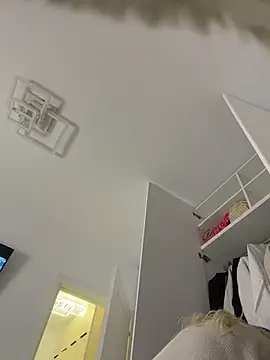 alisa_w's cam snapshot