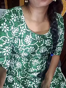 Shalini_telugu09's cam snapshot