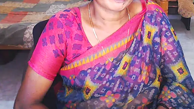 HotGulabi's cam snapshot