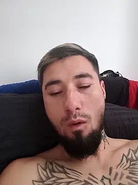 Negrila25 live sex cam