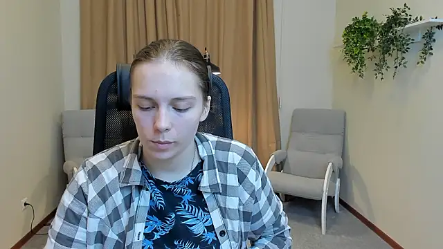 HeidiMinnix's cam snapshot