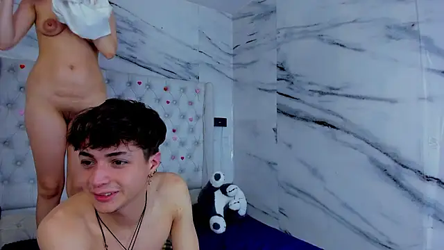 Ari_and_Storm live sex cam