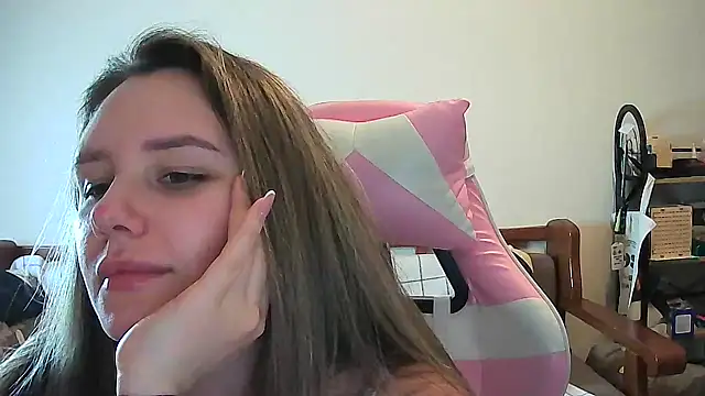 Caymira's cam snapshot