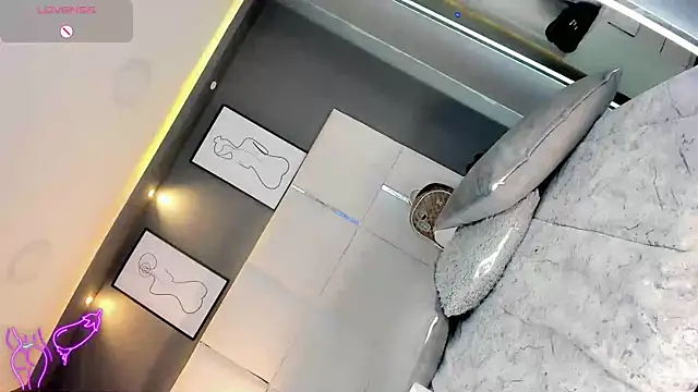 Nikita_Dragun_777 live sex cam