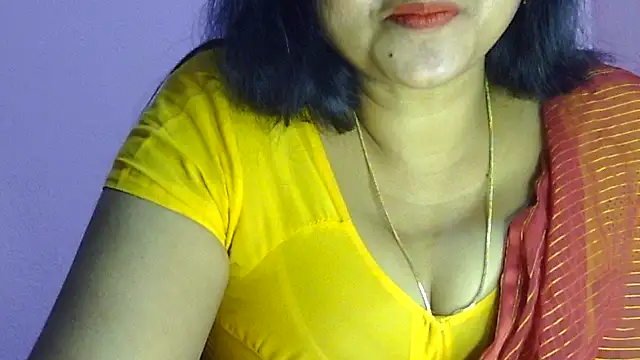 Pooja-suman's cam snapshot