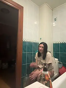 Naughtbaby_2025's cam snapshot