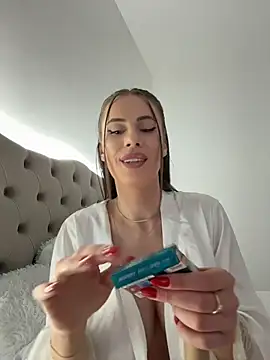 _JessyRey_'s cam snapshot