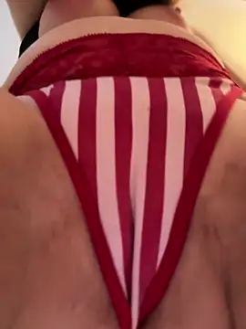 Milfnextdaw's cam snapshot