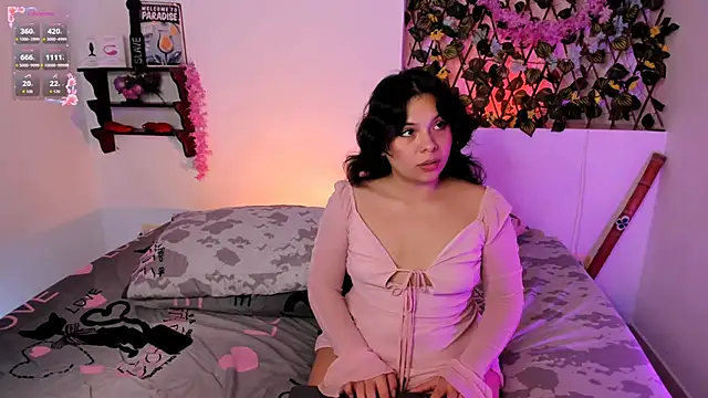 kylietimothee's cam snapshot