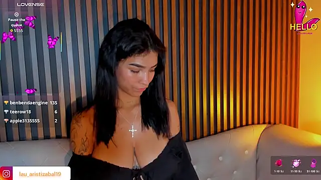 LauraAristizabal live sex cam