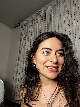 saasha_Petit live sex cam