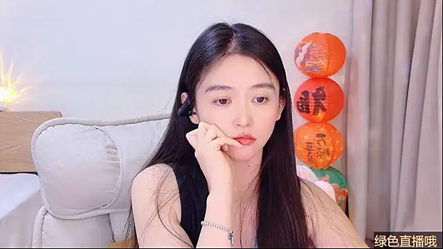 Coco-Sweetie live sex cam