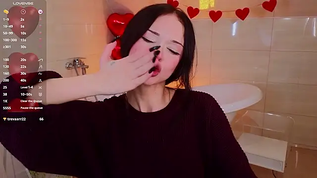 Adetta's cam snapshot