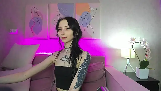 Ellen_Hops's cam snapshot