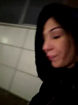 LeticiaWoods live sex cam