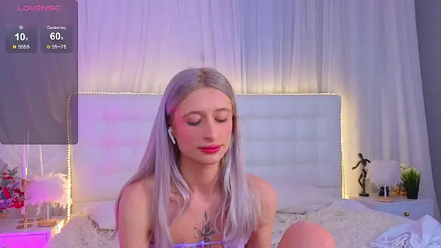 Monica_Leen live sex cam