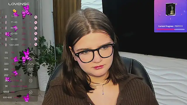 LanaTreades's cam snapshot