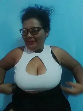 Amarantha25's cam snapshot