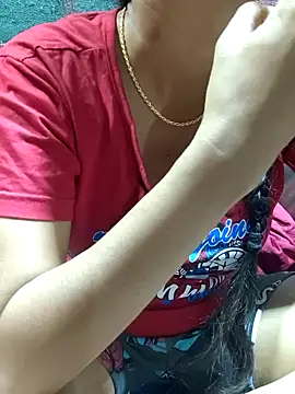 call_me_mouni099's cam snapshot