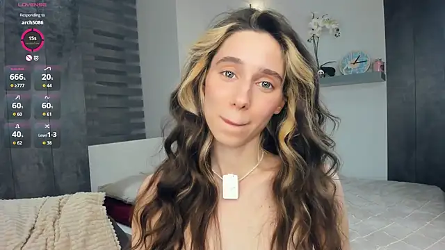 AntonettaTarring live sex cam