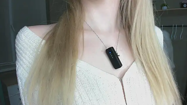 PocketDollX's cam snapshot