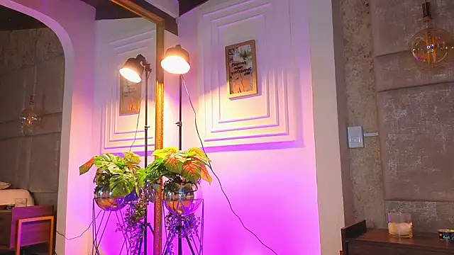 AlessiaLondon's cam snapshot