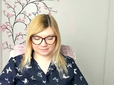 Lola_moree's cam snapshot