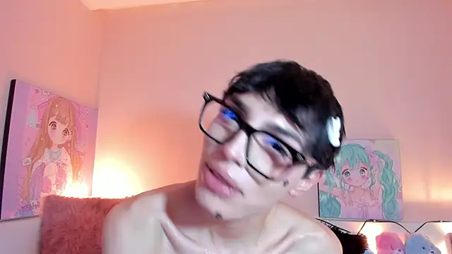 Strawberry_Kitty_ live sex cam