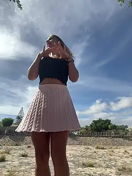 SophieVJ's cam snapshot