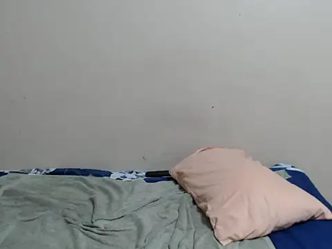 SexyLipss_'s cam snapshot