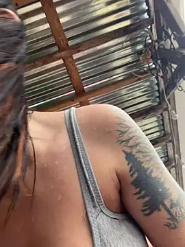 tastemecaroline's cam snapshot