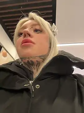 Chiibi's cam snapshot