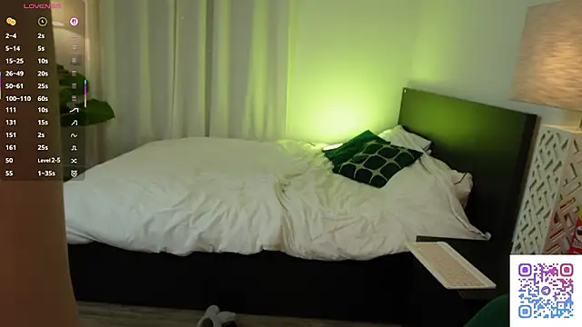 MilaFlame's cam snapshot