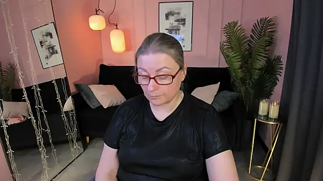 AlexandraKind's cam snapshot