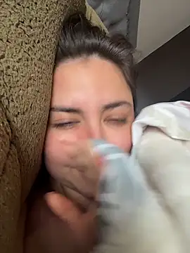 sukhakunis1 live sex cam