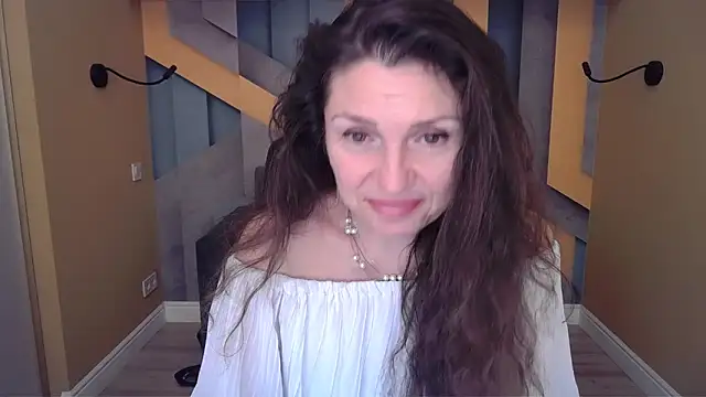 EllaLong's cam snapshot