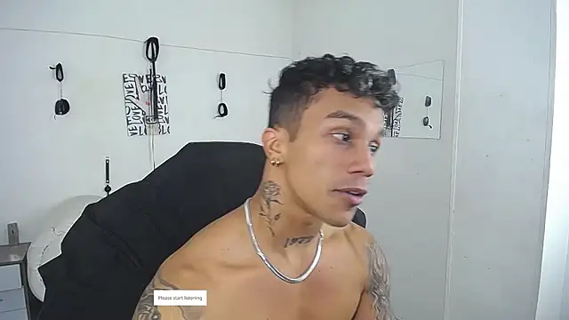 Leonard_Price live sex cam