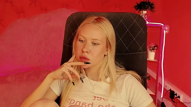 AprilChambers's cam snapshot