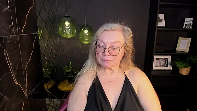 NataliMellow live sex cam