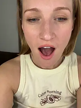 UmaTruewoman live sex cam