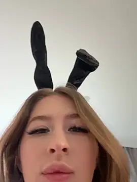 your_girl_next_door's cam snapshot