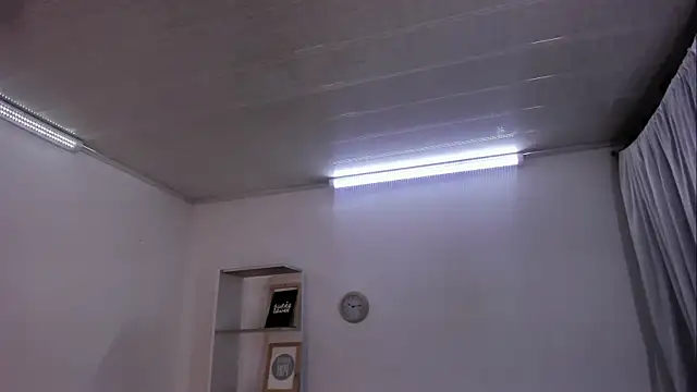 Mia_vitaler live sex cam