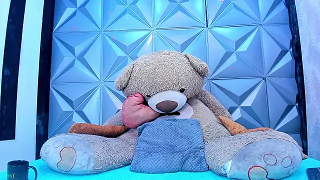 BustyGlow live sex cam