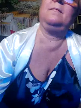 QueenPammy1 live sex cam