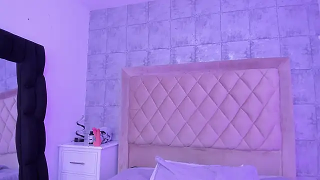 CleoFoxx_ live sex cam